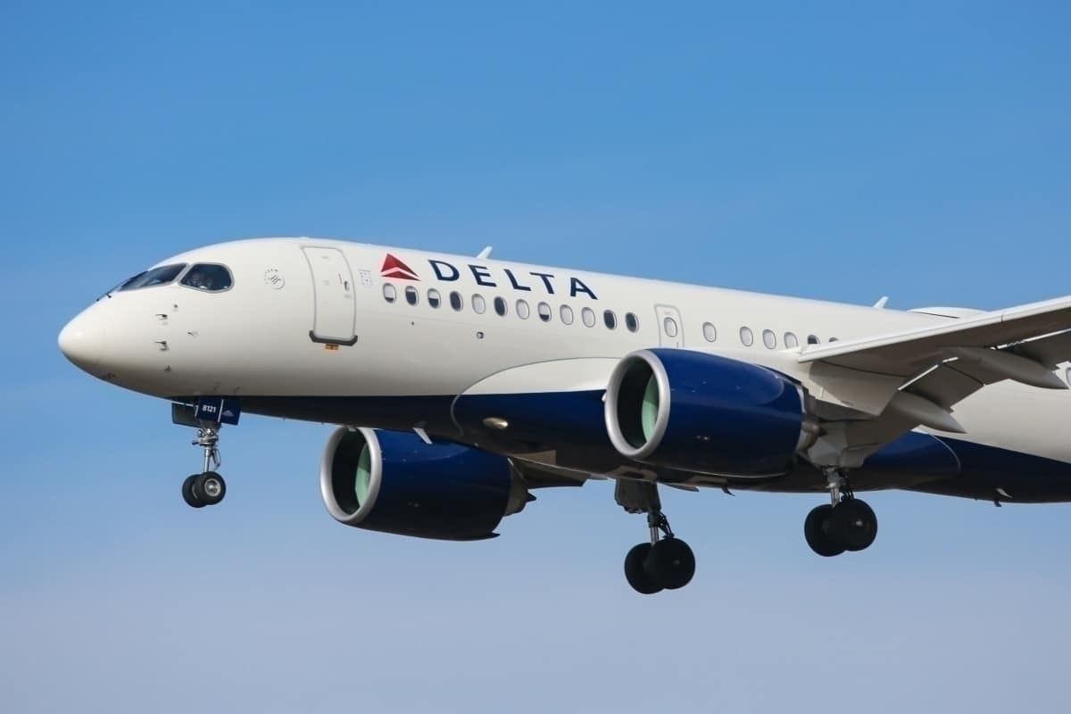 United & Delta Consider Pre-Selling Miles To Banks To Raise Cash