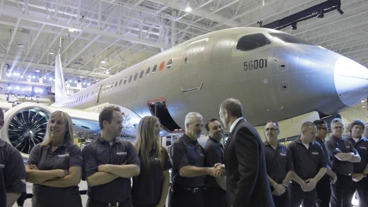 Airbus Will Pump €1 Billion Into The A220 Program This Year