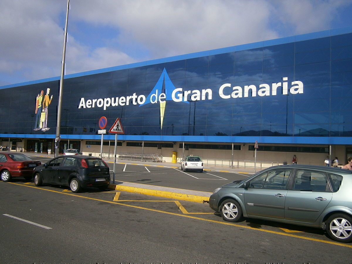 Sandstorm Shuts Down Canary Islands Airports