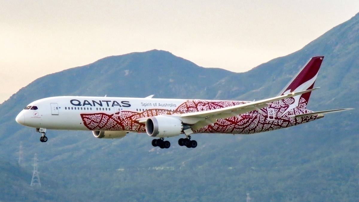 Qantas Boeing 787 Returns To London After Reported Tail Strike