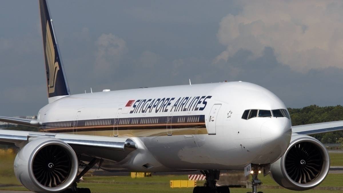 Coronavirus Dents Singapore Arrivals By 20,000 Per Day