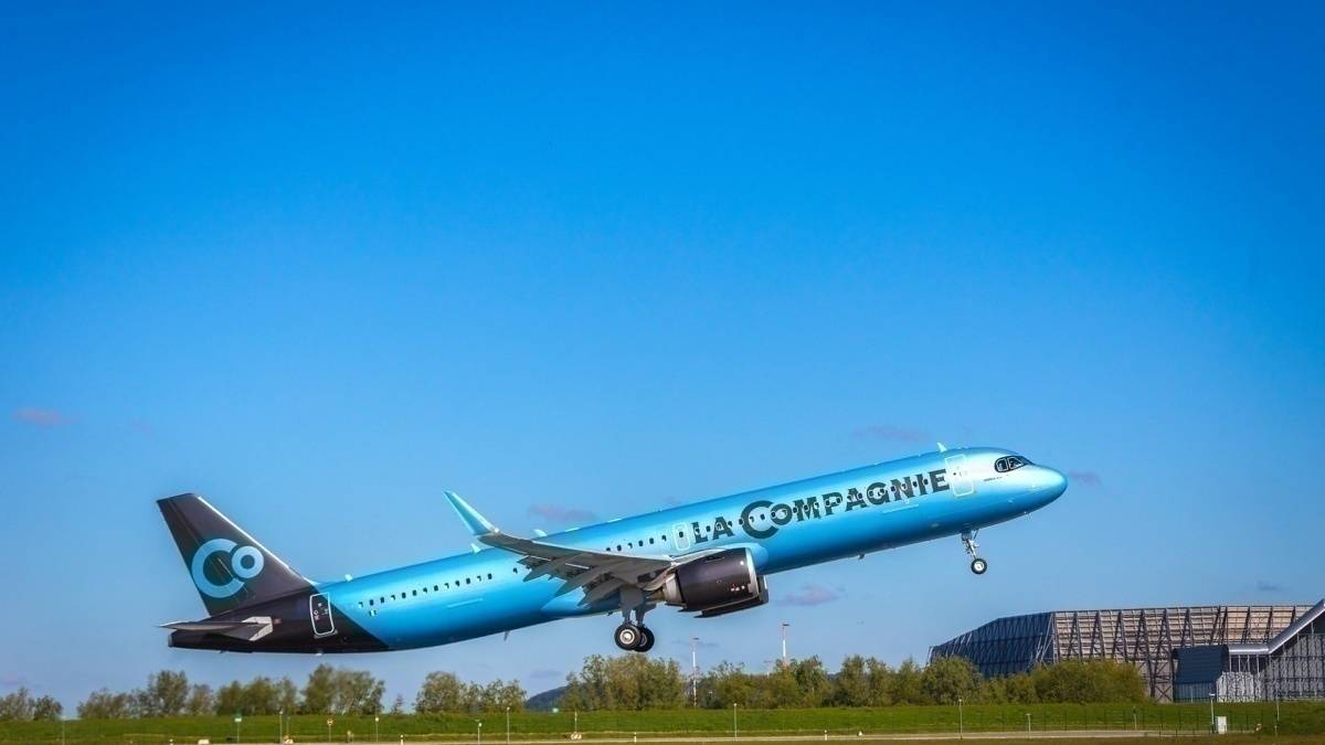 All Business Class Airline La Compagnie Suspends Operations