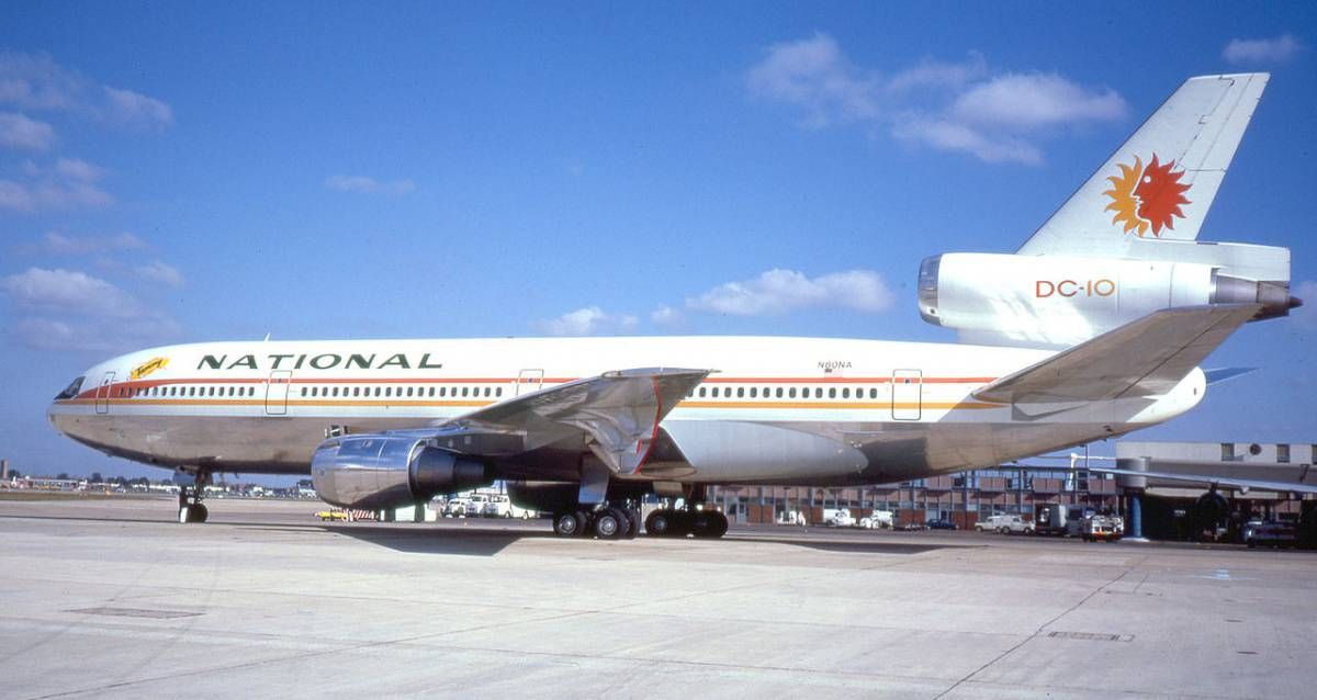 Why Did Tri-Jet Passenger Planes Not Become Popular?
