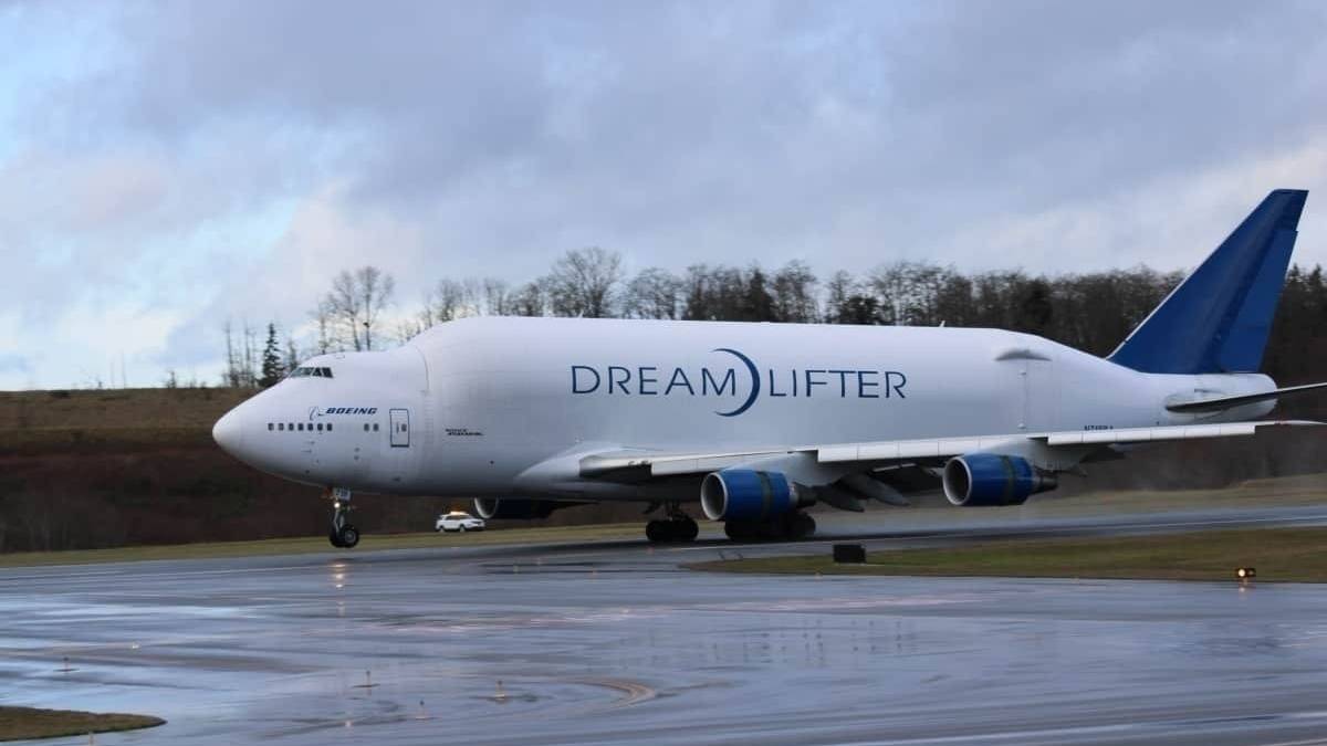 Boeing Offers The Dreamlifter To Transport Medical Aid