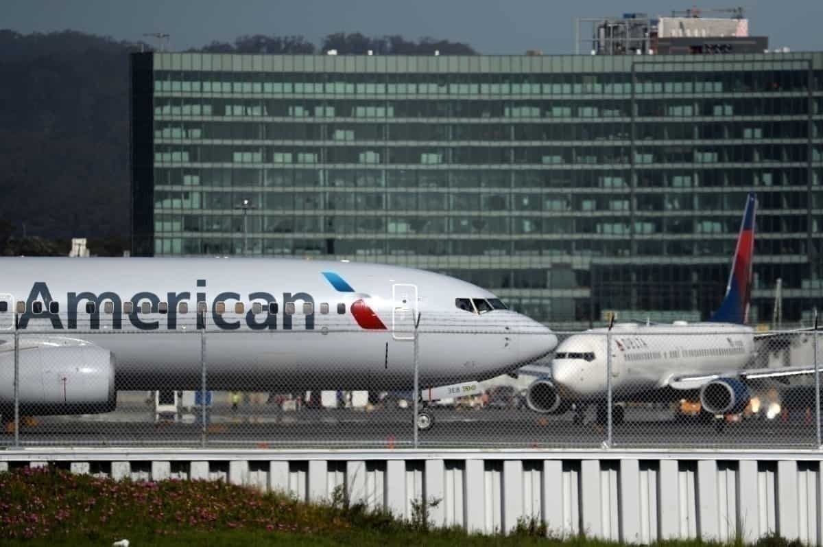 Delta And American Follow United In Scrapping Change Fees