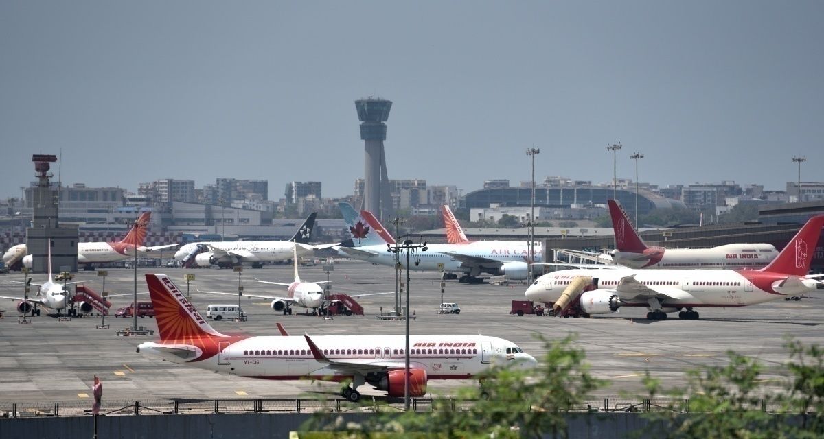 Flights Leaving India - Who Is The Cheapest To Fly With?