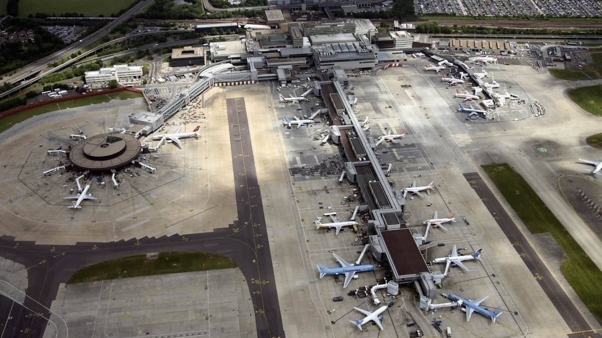 London Gatwick Airport Planning To Close North Terminal