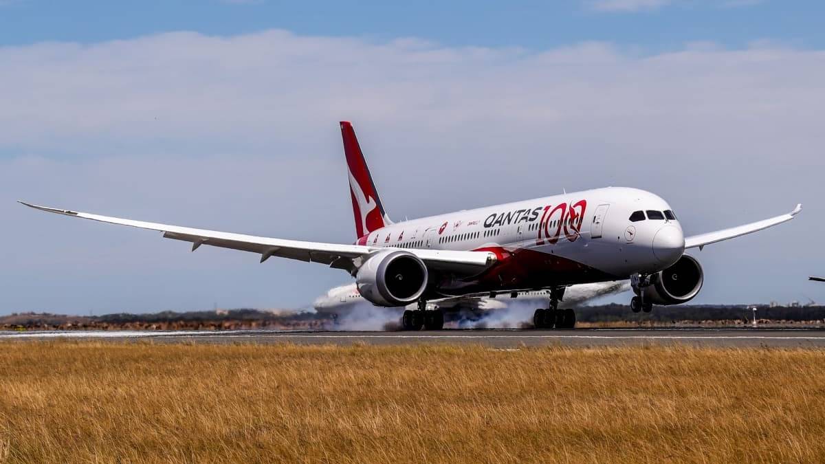 Qantas Accused Of Not Properly Sanitizing Aircraft