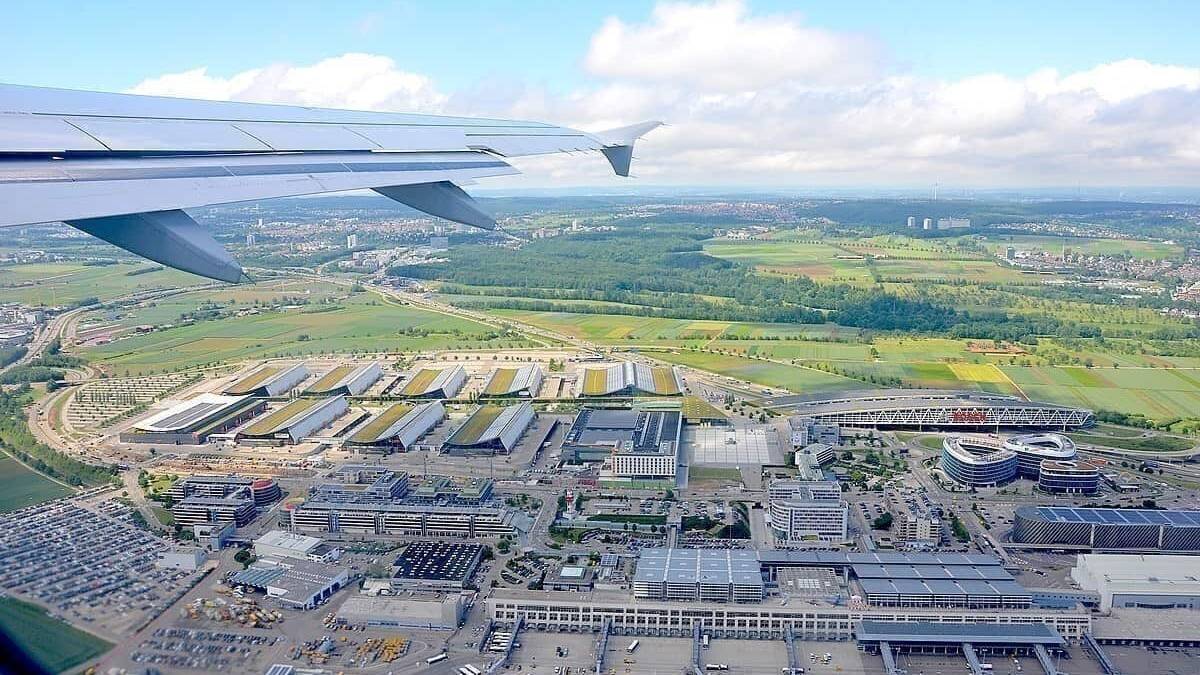 Stuttgart Runway Work Complete As Eurowings Resumes Flights