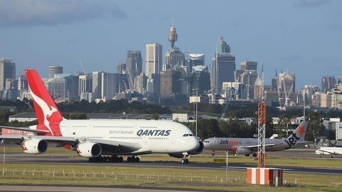 Sydney Airport Passenger Traffic Plummets