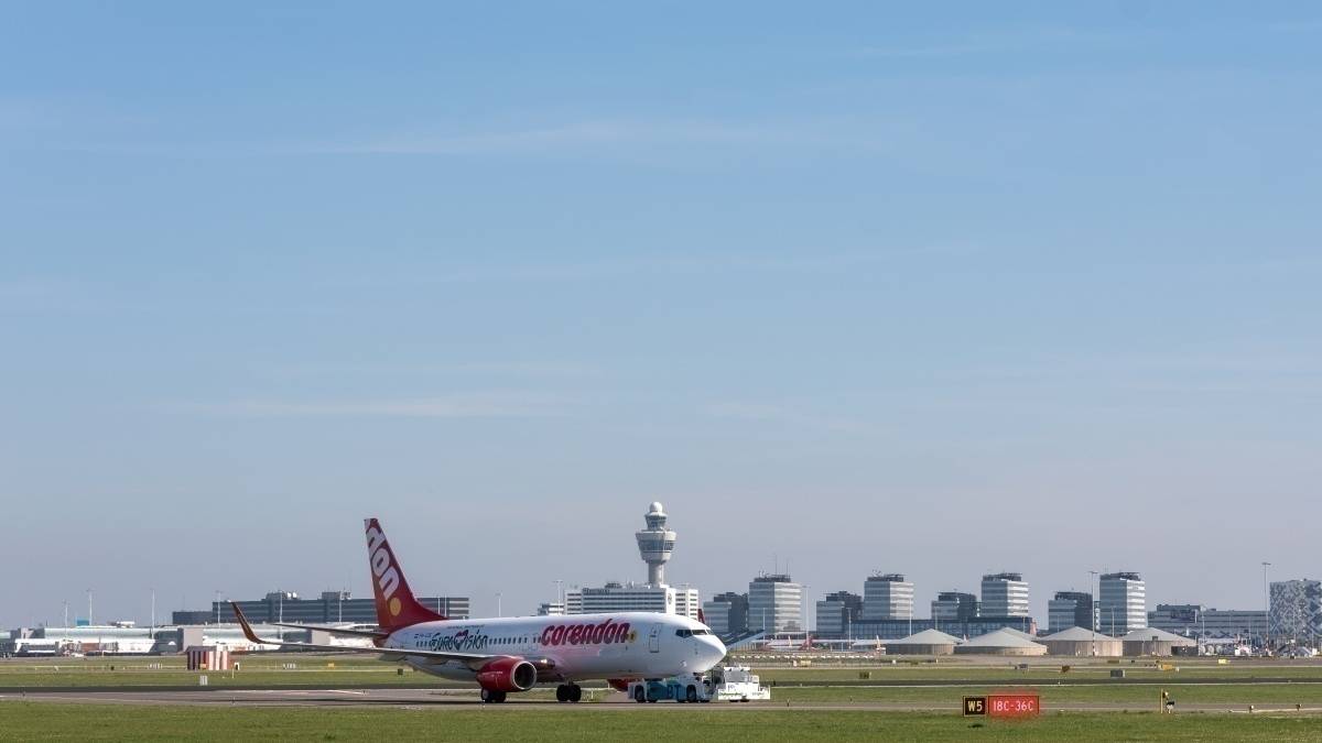 Amsterdam Schiphol's Genius Idea To Reduce Aircraft Emissions