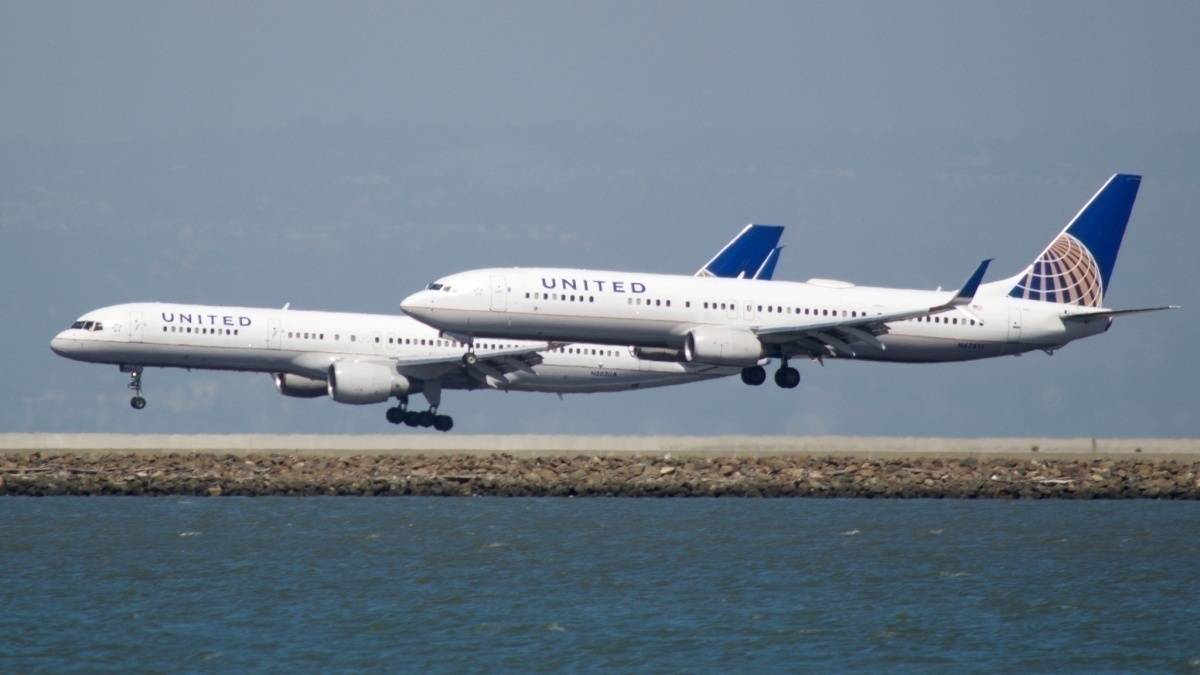 United Halts 2 London Routes & Seasonal Edinburgh Service
