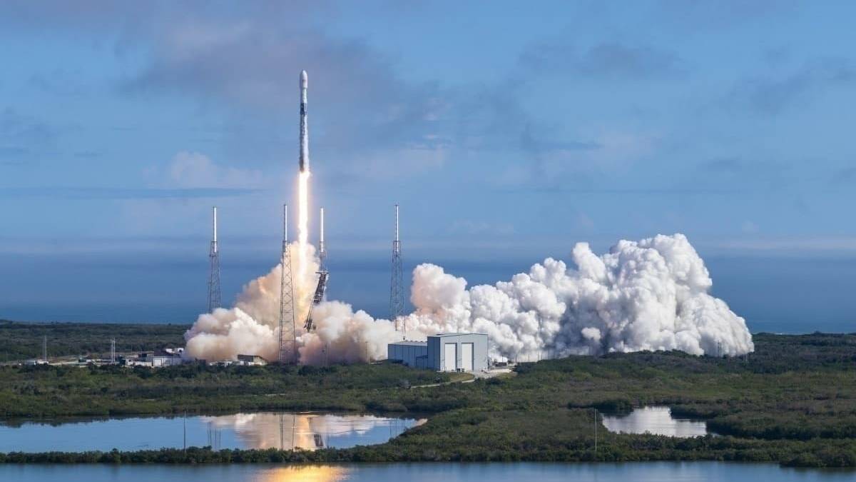 Why Space Launches Are Causing Florida Flight Delays