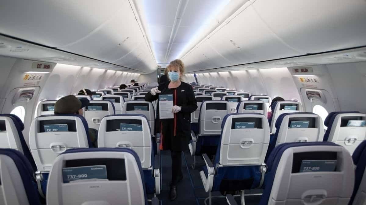 Should US Airlines Keep The Middle Seat Blocked?