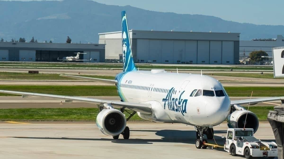 Unruly Passenger Forces Alaska Airlines A320 Back To Seattle
