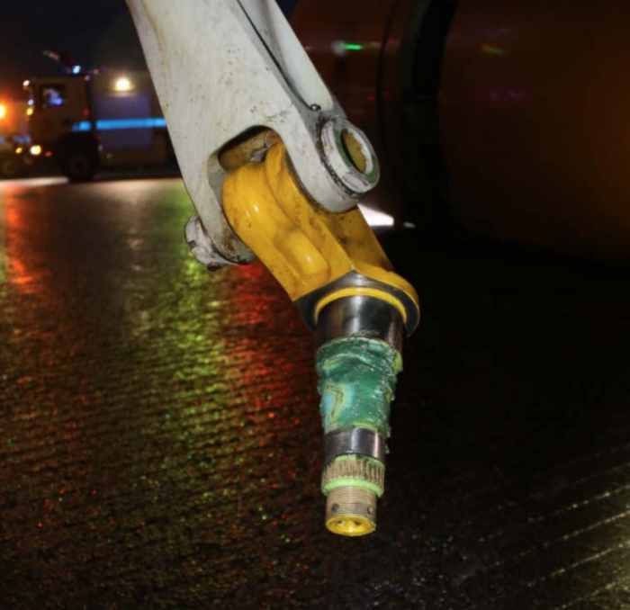 Incorrect Parts Caused Icelandair 757 Gear To Collapse
