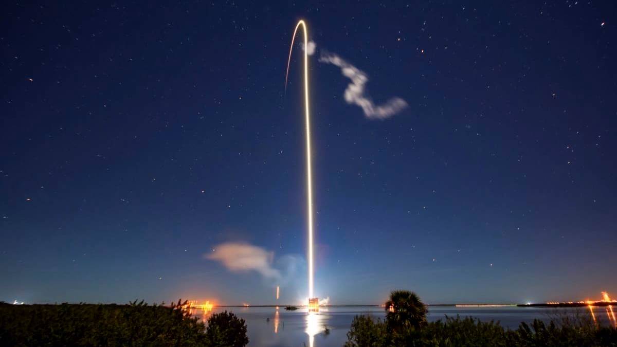 SpaceX To Trial 'Sunshading' As Starlink Launch Delayed