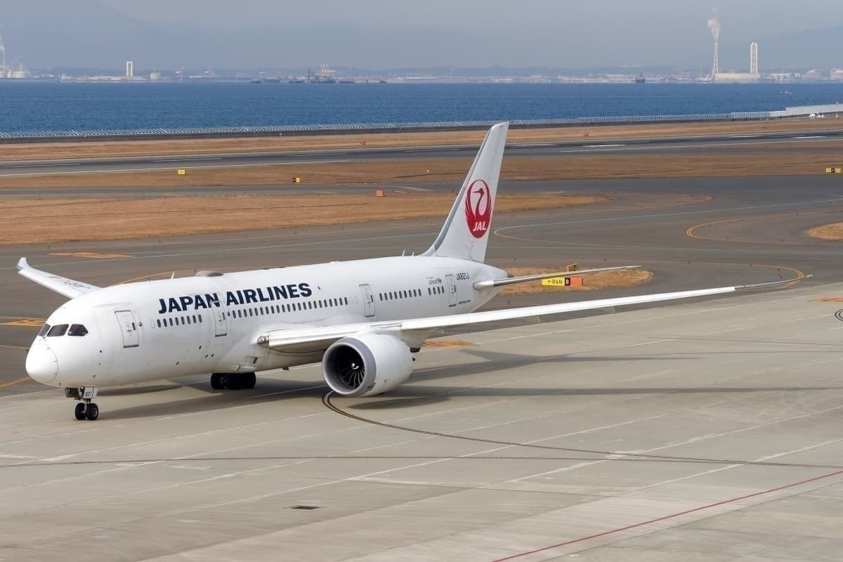 Which Airlines Allow Female Cabin Crew To Wear Trousers?