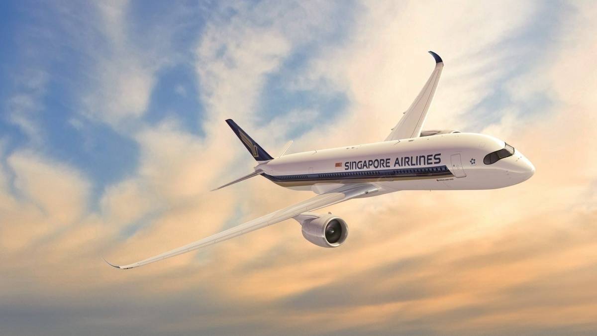 Singapore Airlines And SilkAir Now Require Passengers To Bring Their Own Masks