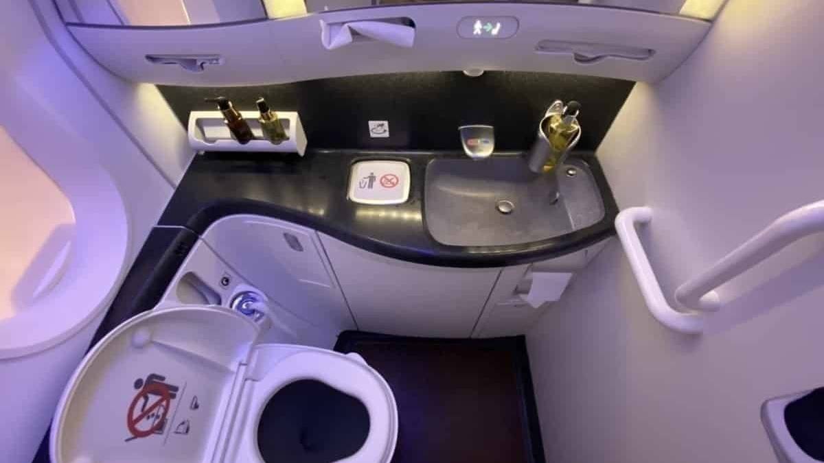 Why Newly Built Aircraft Still Have Ashtrays In The Toilet
