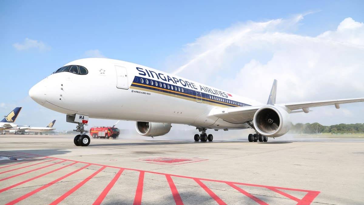 Flying In Ultra-Long-Haul Economy: The Ultimate Guide