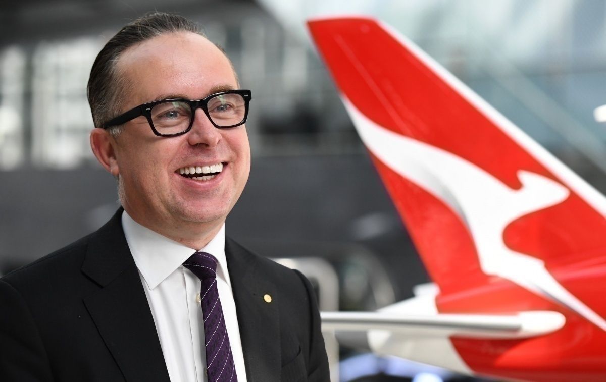 Alan Joyce Flies In The Middle Seat To Show Qantas' Safety