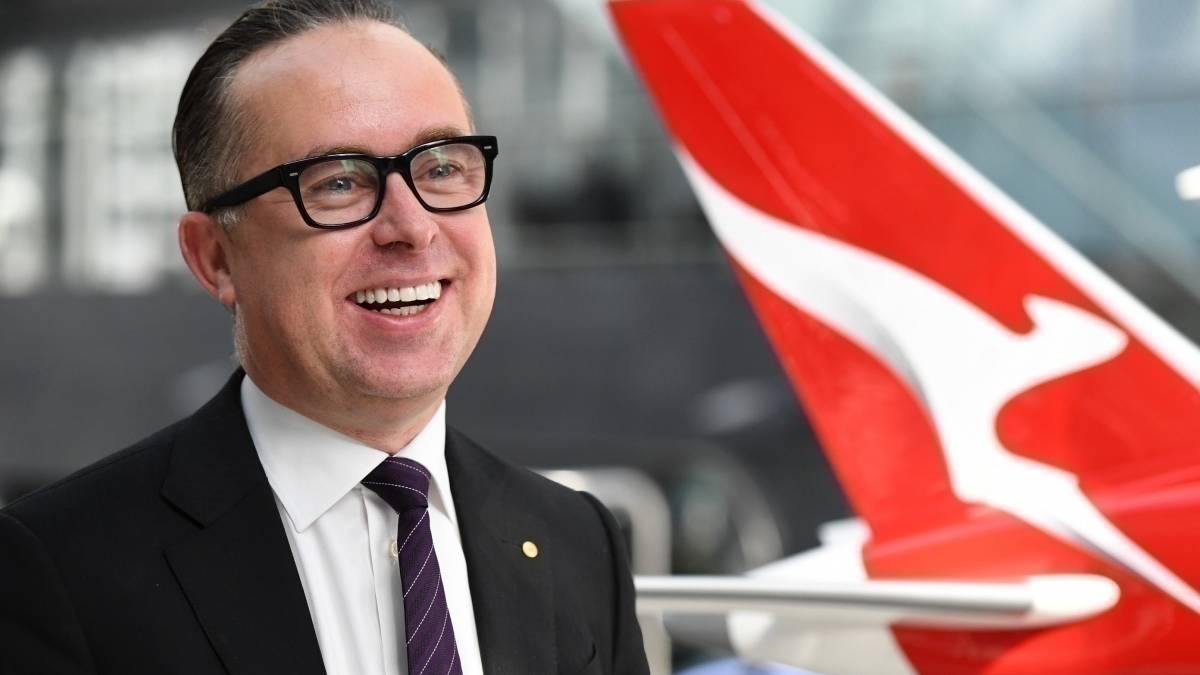 Alan Joyce Flies In The Middle Seat To Show Qantas' Safety