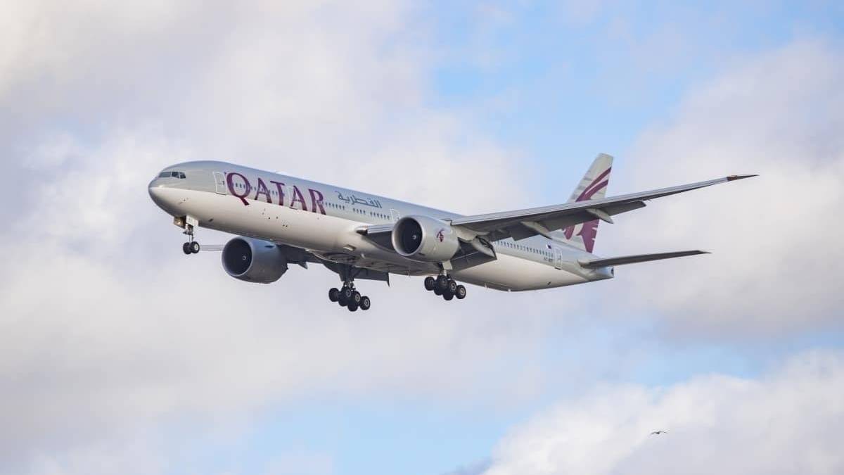 Qatar Airways Boeing 777 Suffers Bird Strike In Tunis
