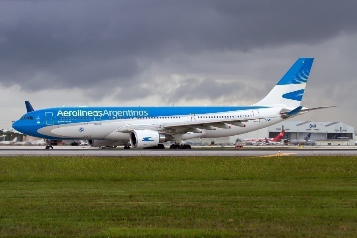 Argentina Merges Aerolineas & Austral Into One Airline