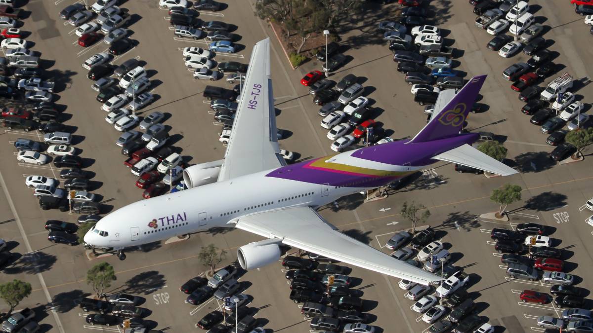 Second COVID Wave Hits Thai Domestic Travel