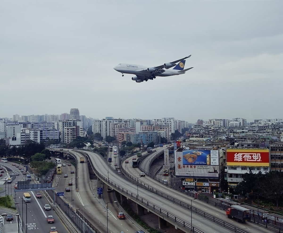 Hair Raising Landings: The Story Of Hong Kong's Kai Tak Airport