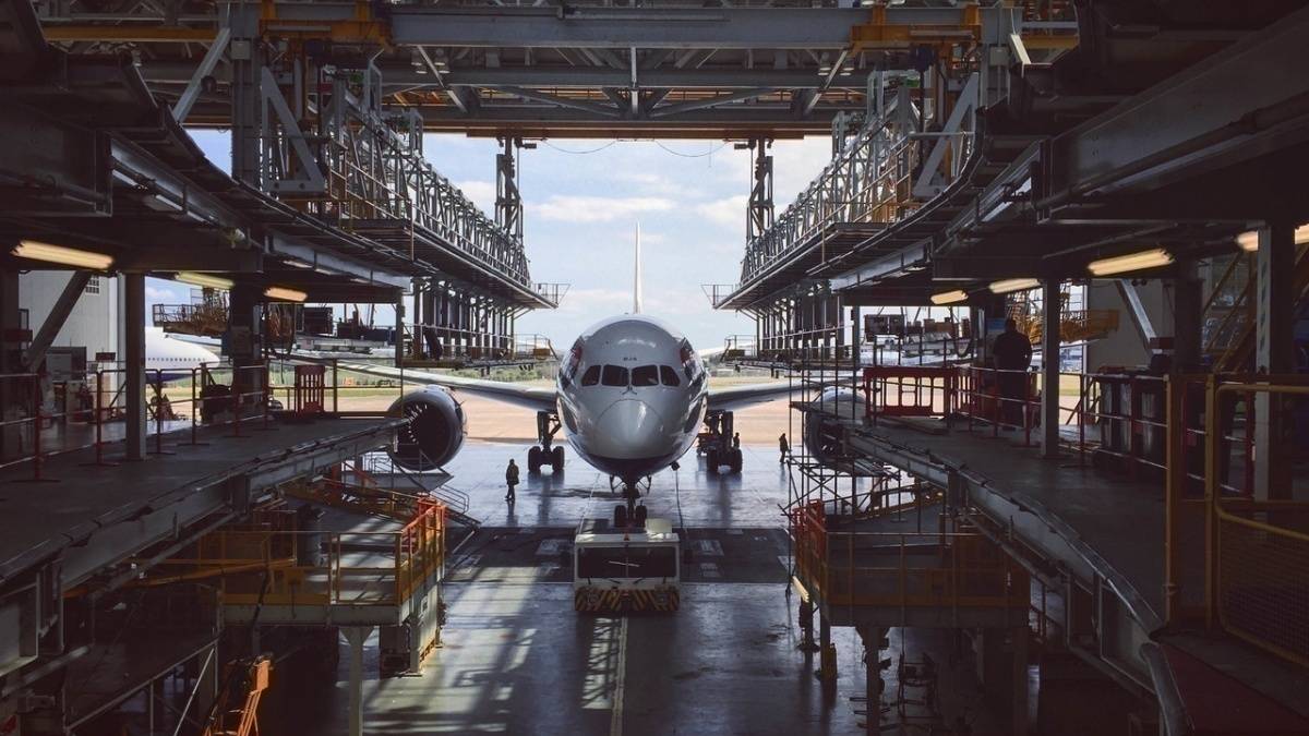 Fire Suppression System Malfunctions In British Airways 777 Hangar