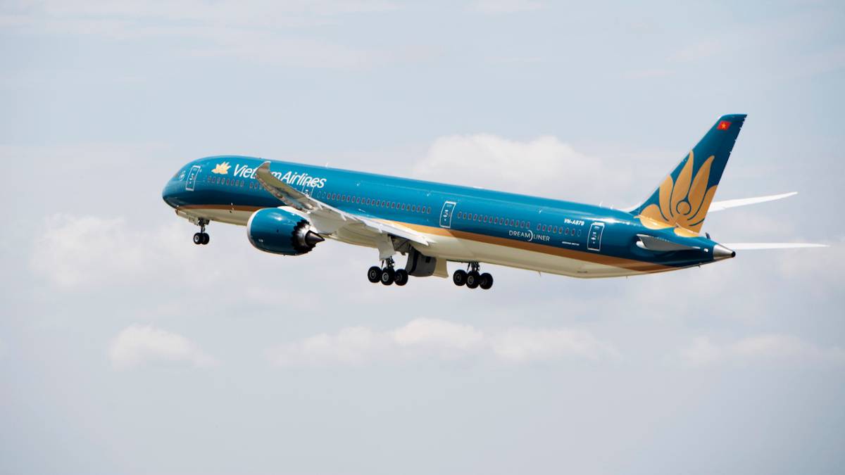 Vietnam Airlines Flies Its First Africa Flight From Angola