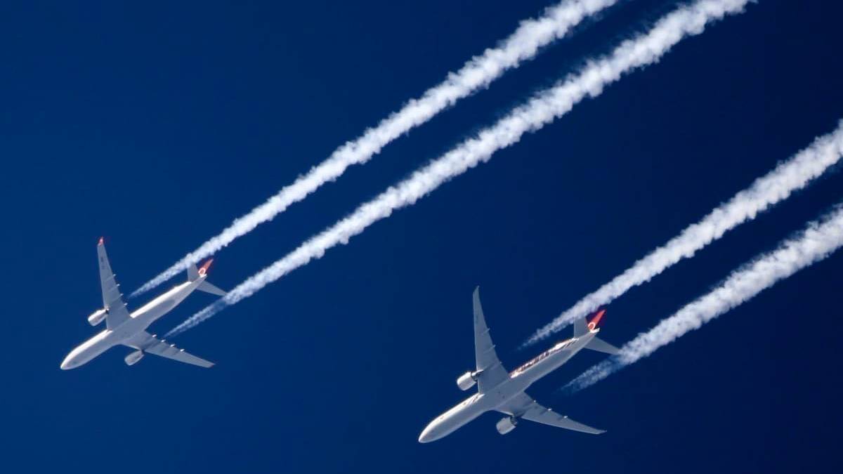 Are Hydrogen Powered Passenger Planes A Realistic Solution?