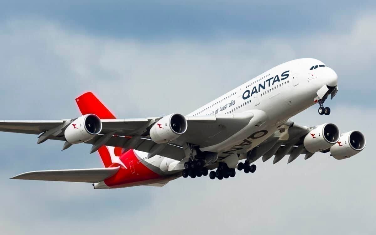 Qantas' First Stored Airbus A380 Lands At American Aircraft Storage Location
