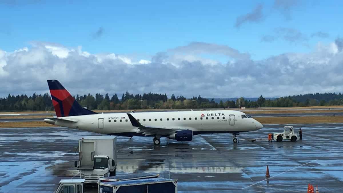 Mask Refusing Passenger Attacks Flight Attendant On Delta Flight