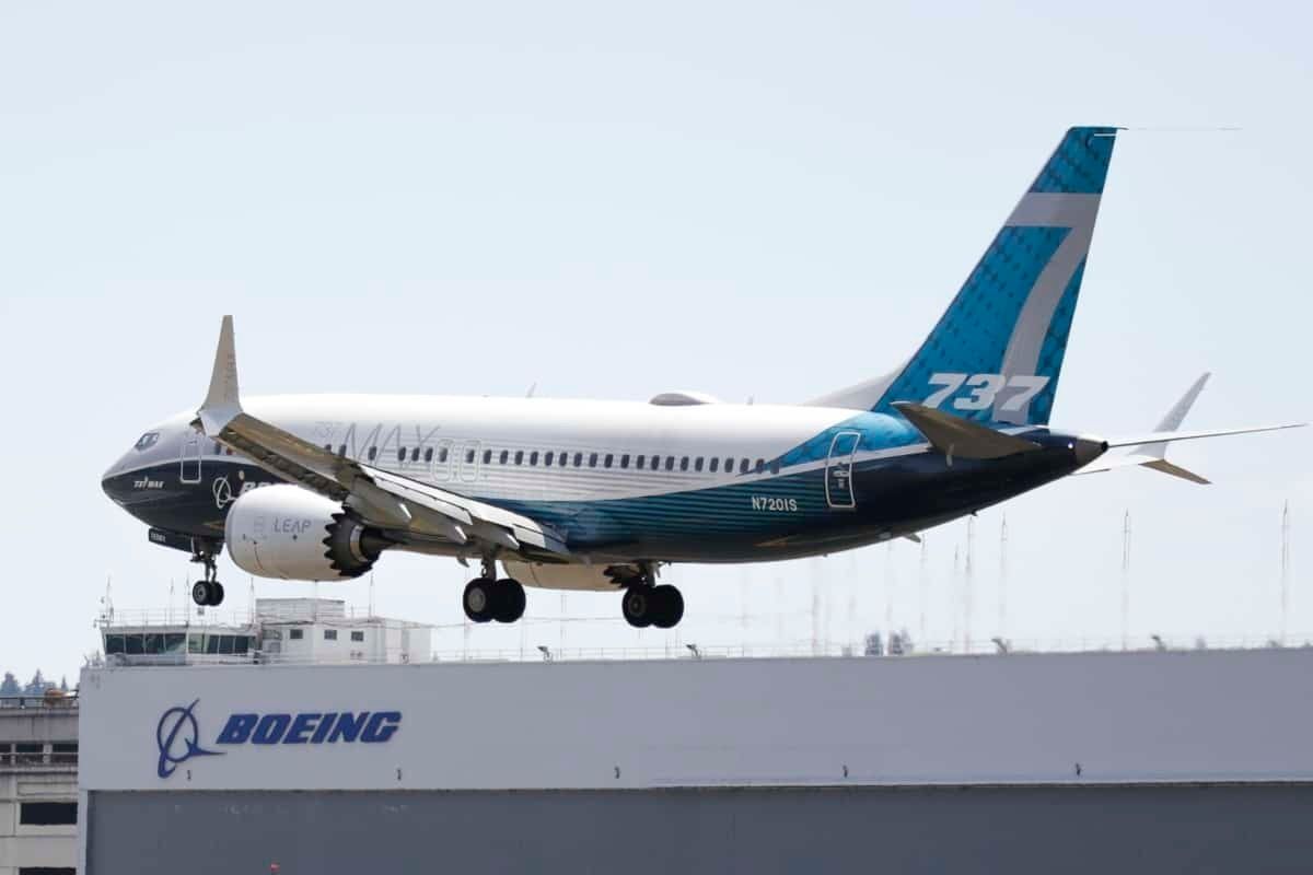Boeing's Test 737 MAX Flies To Vancouver For EASA Tests