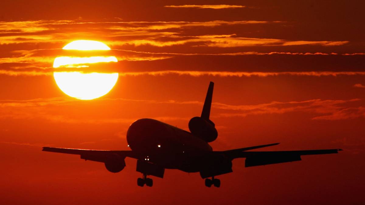 Hurricane Ian: More Than 2,000 Flights Canceled In The US