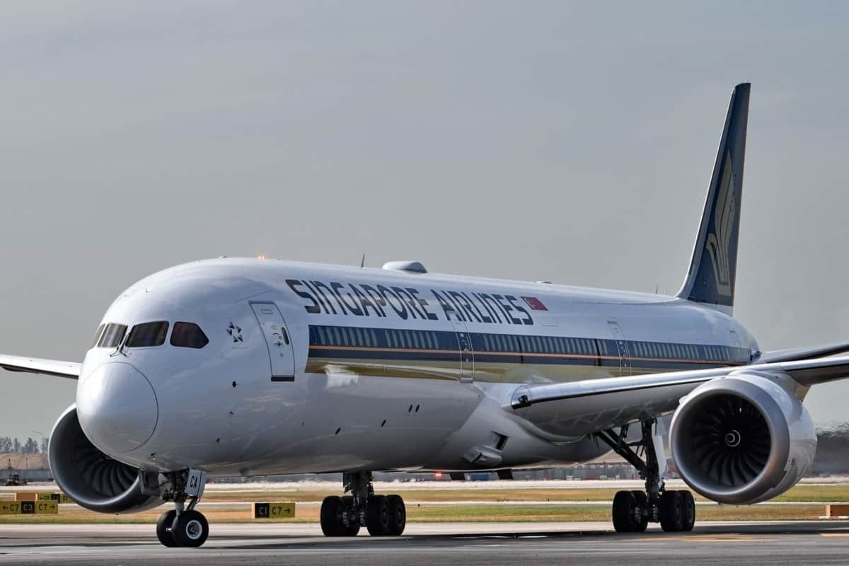 Singapore Airlines Raises Over $540m Securing A350s And 787s