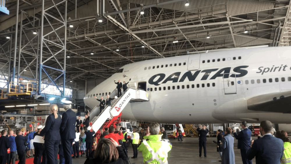 Qantas' Last Boeing 747 Leaves Australia: A Bittersweet Goodbye