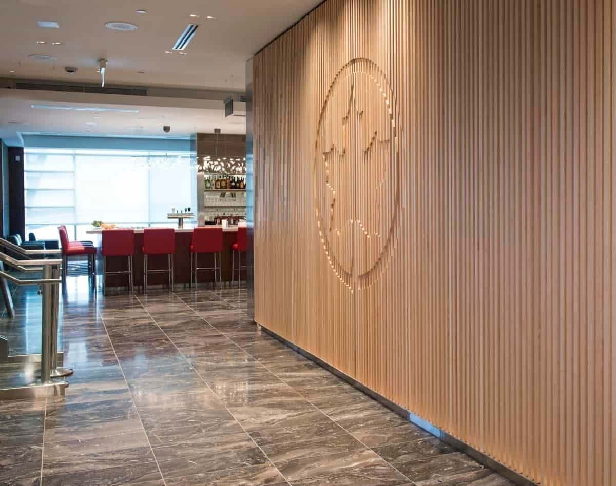 Air Canada Begins Reopening Its Maple Leaf Lounges