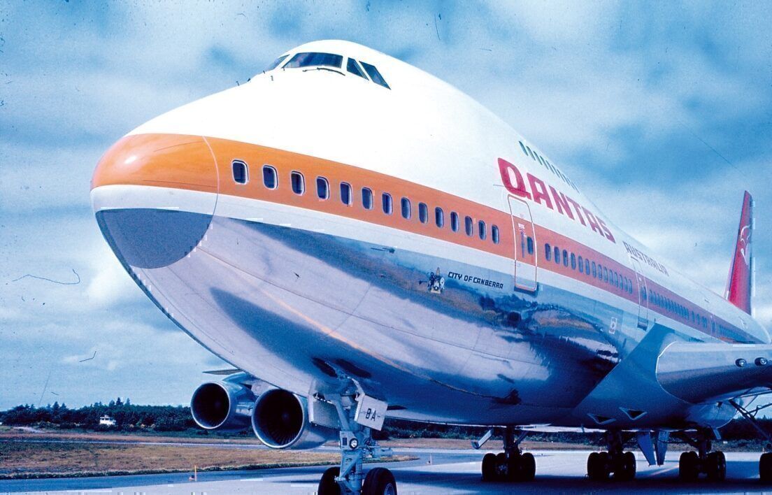 Qantas' Transpacific Flight History