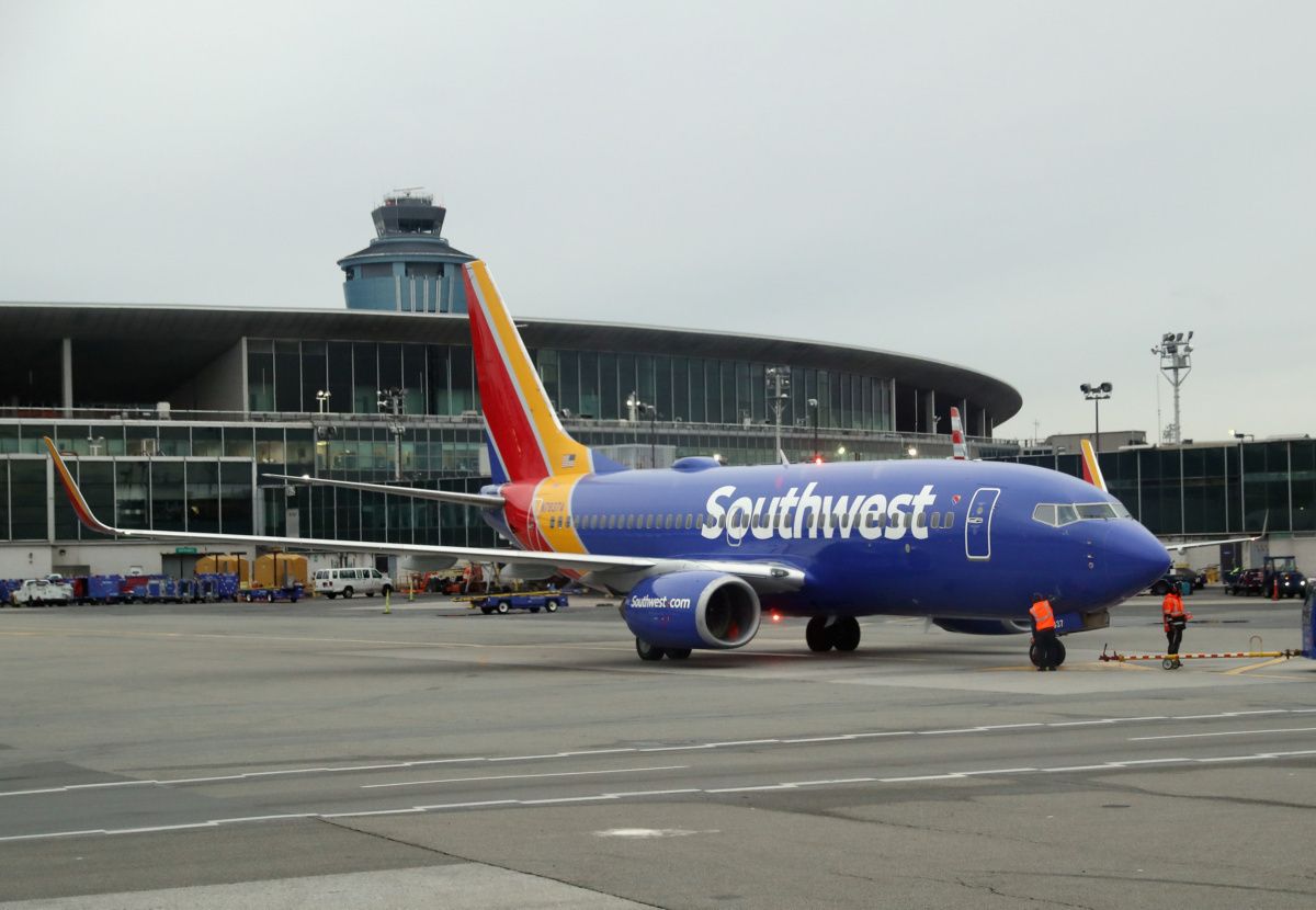 Southwest Extends Blocked Middle Seats Through Thanksgiving