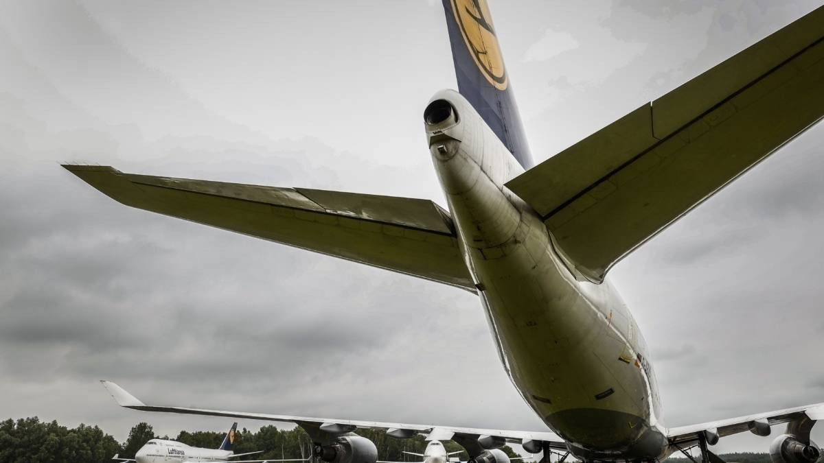 6 Grounded Lufthansa Boeing 747s Can't Leave A Dutch Airport