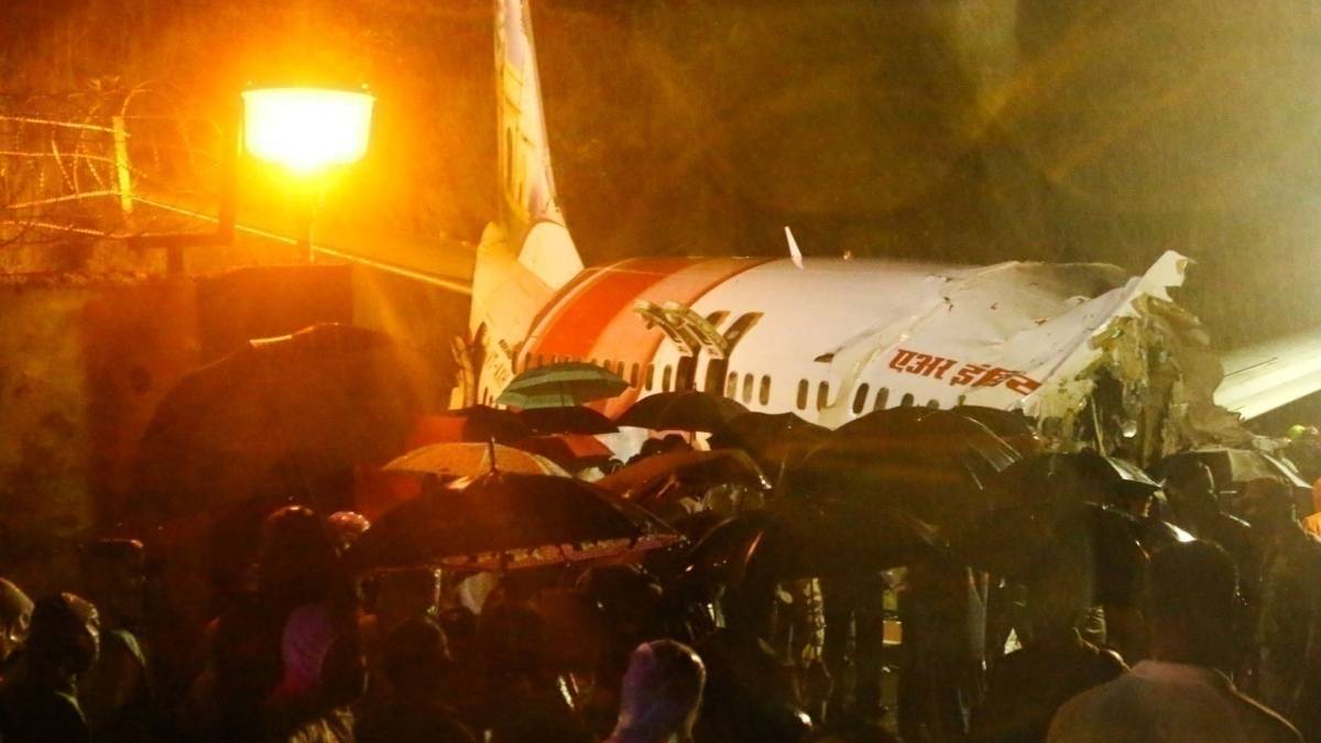 Breaking: Air India Express Boeing 737 Crashes Whilst Landing In Kozhikode