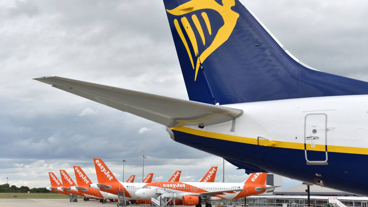 UK Flight Disruptions Continue Amid Ongoing Storms