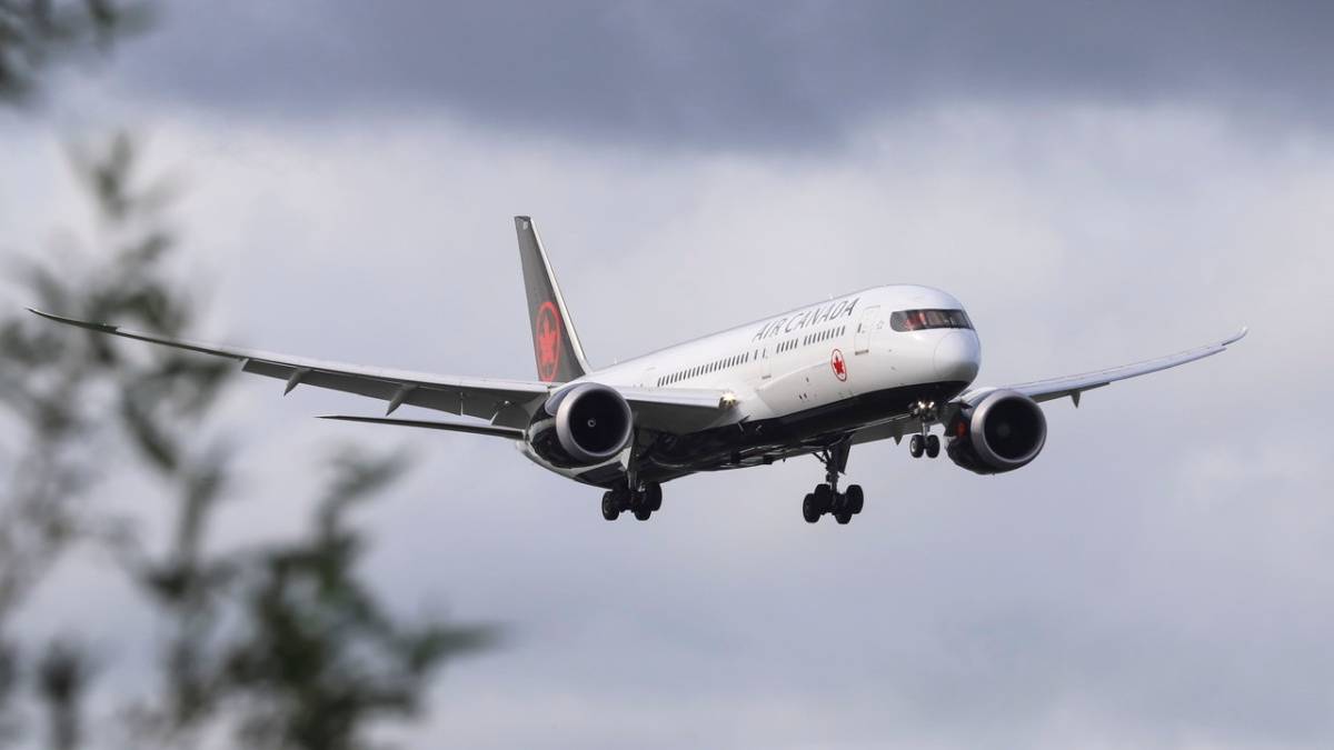 Canada Considers Lifting India Flight Ban