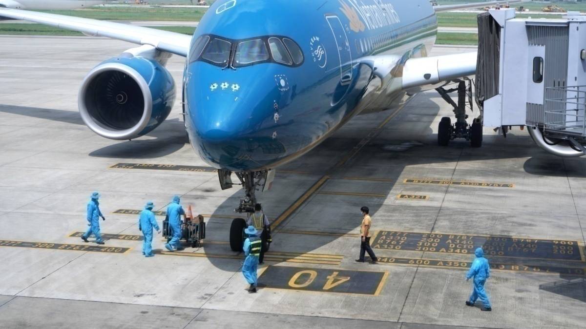 Vietnam Airlines Flies First International Passengers From Seoul
