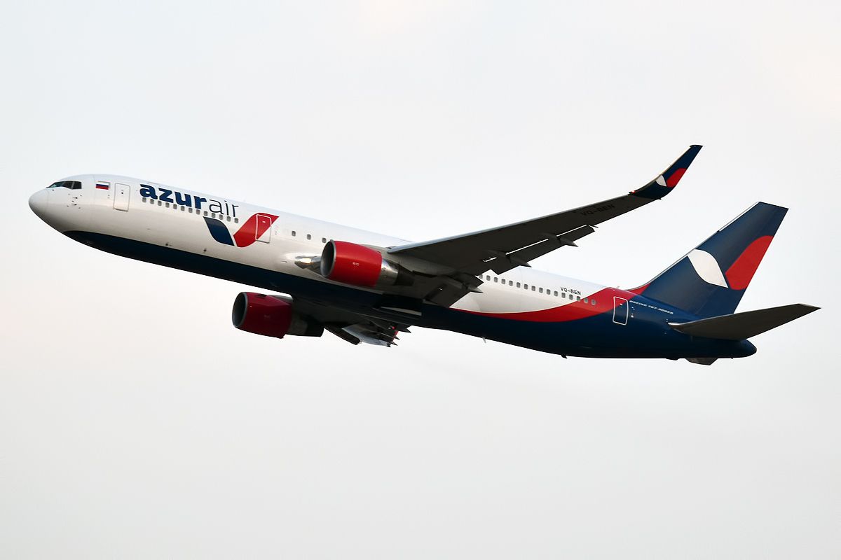 Azur_Air_VQ-BEN_Boeing_767-