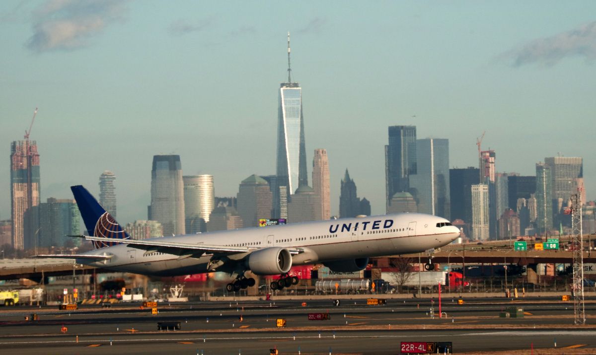United Airlines Trying New Partnership To Land Business Travelers